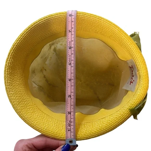 Vintage Doris Designs Bouffant Bubble Hat w/Yellow Polka Dot Tulle and Roses - Picture 7 of 8
